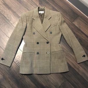 Vintage Armani women’s blazer - size 6